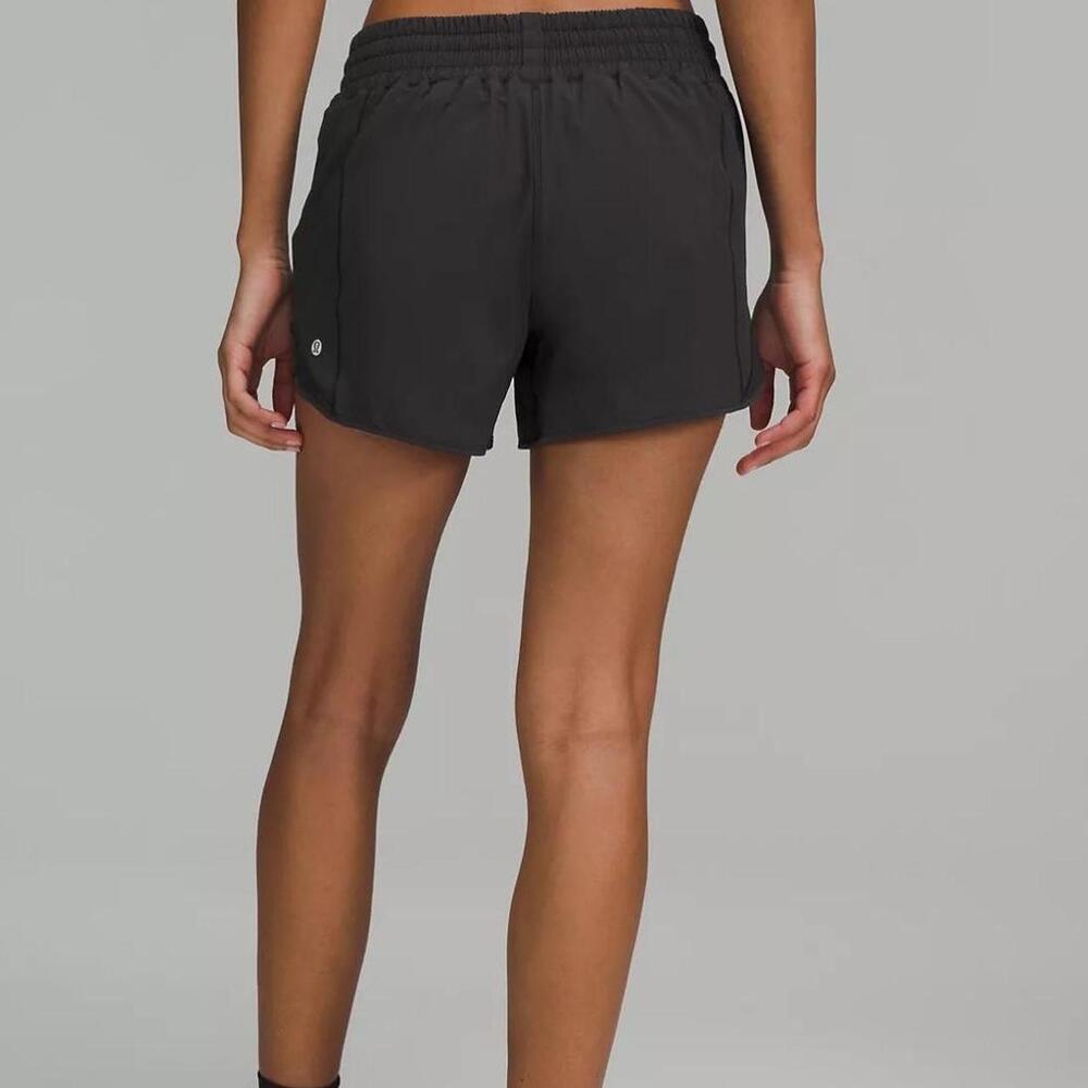 Lululemon Hotty Hot Short 4" High Rise Size 6